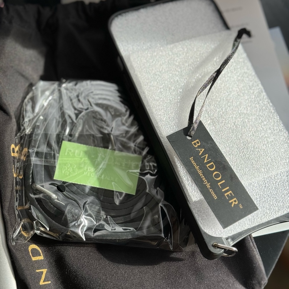 Mila MagSafe black/silver 12 pro max